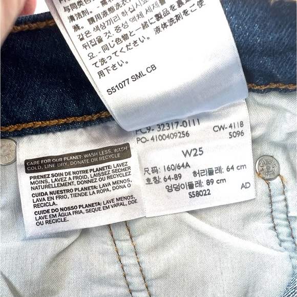 Levi’s original 501 in Explorer cutoff denim jean shorts 25 medium blue revolve - Picture 5 of 8